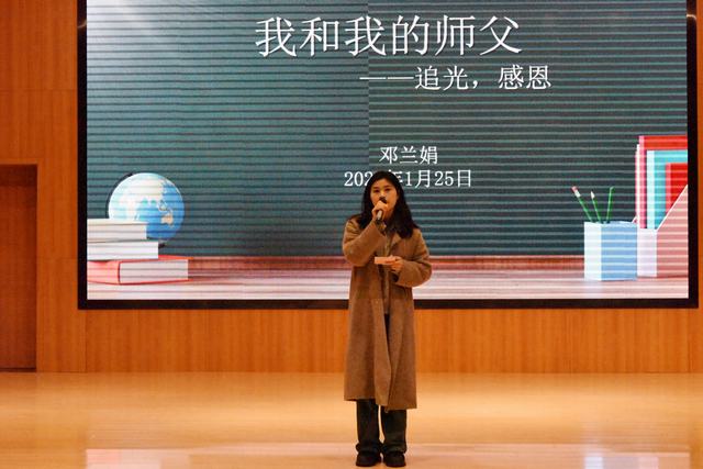 邓兰娟_副本.jpg 邓兰娟_副本.jpg