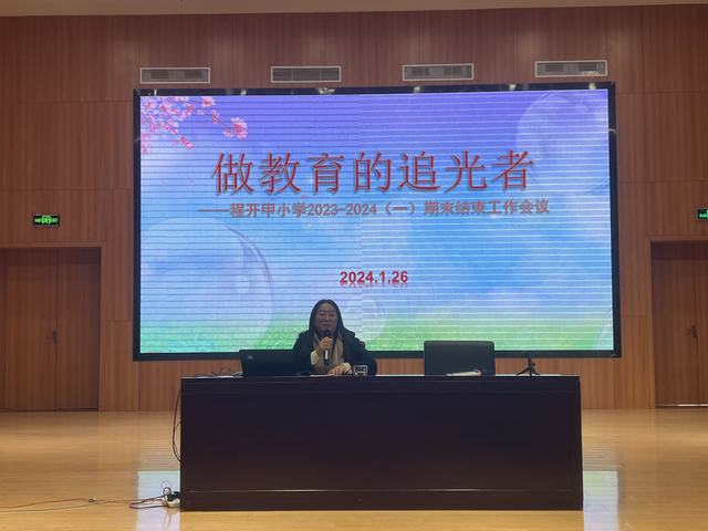 追光.jpg 追光.jpg