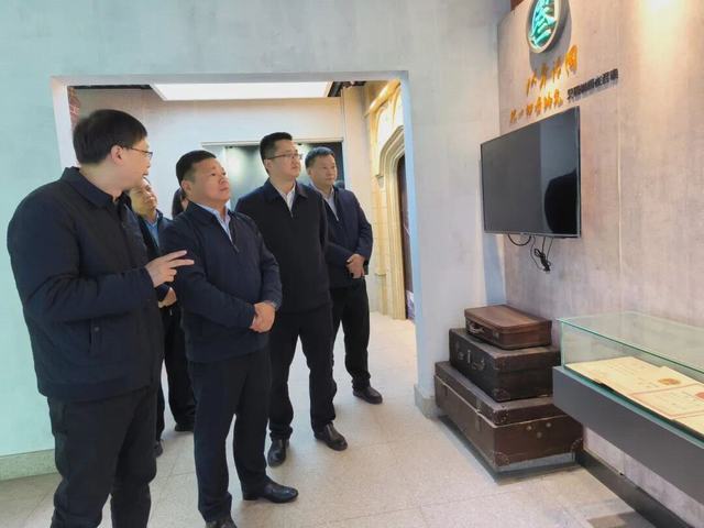 科普事业2.jpg 科普事业2.jpg