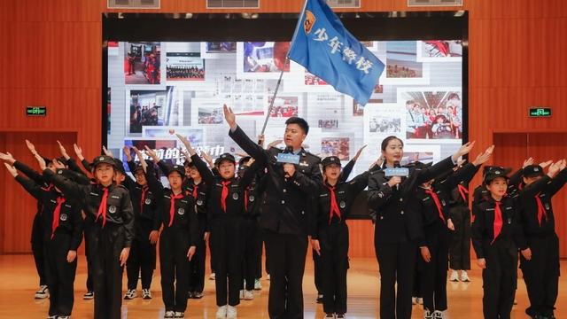 平安进校园 (3).jpg 平安进校园 (3).jpg