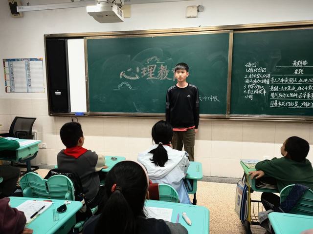 A$[CB2SS{1{Z8FSZZGOA%3U_tmb.jpg A$[CB2SS{1{Z8FSZZGOA%3U_tmb.jpg