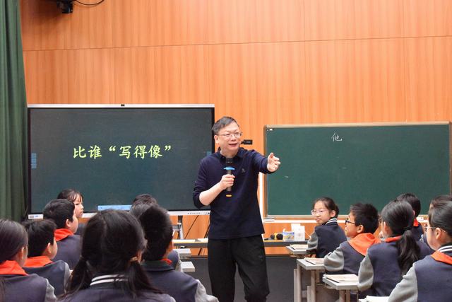 EEEB32CC00F7D2B4EDD48F5F38E5A812.jpg EEEB32CC00F7D2B4EDD48F5F38E5A812.jpg