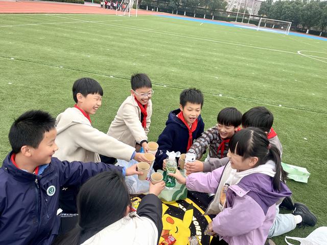 11月三星班级活动 (1).jpg